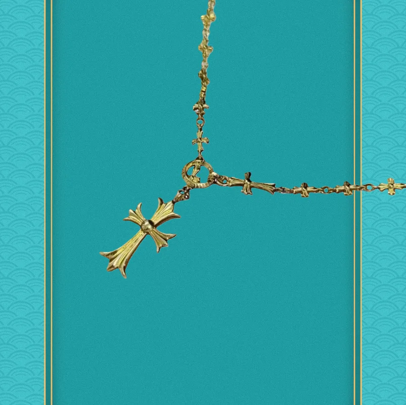 

Gold-Tone Cross Motif Link Necklace