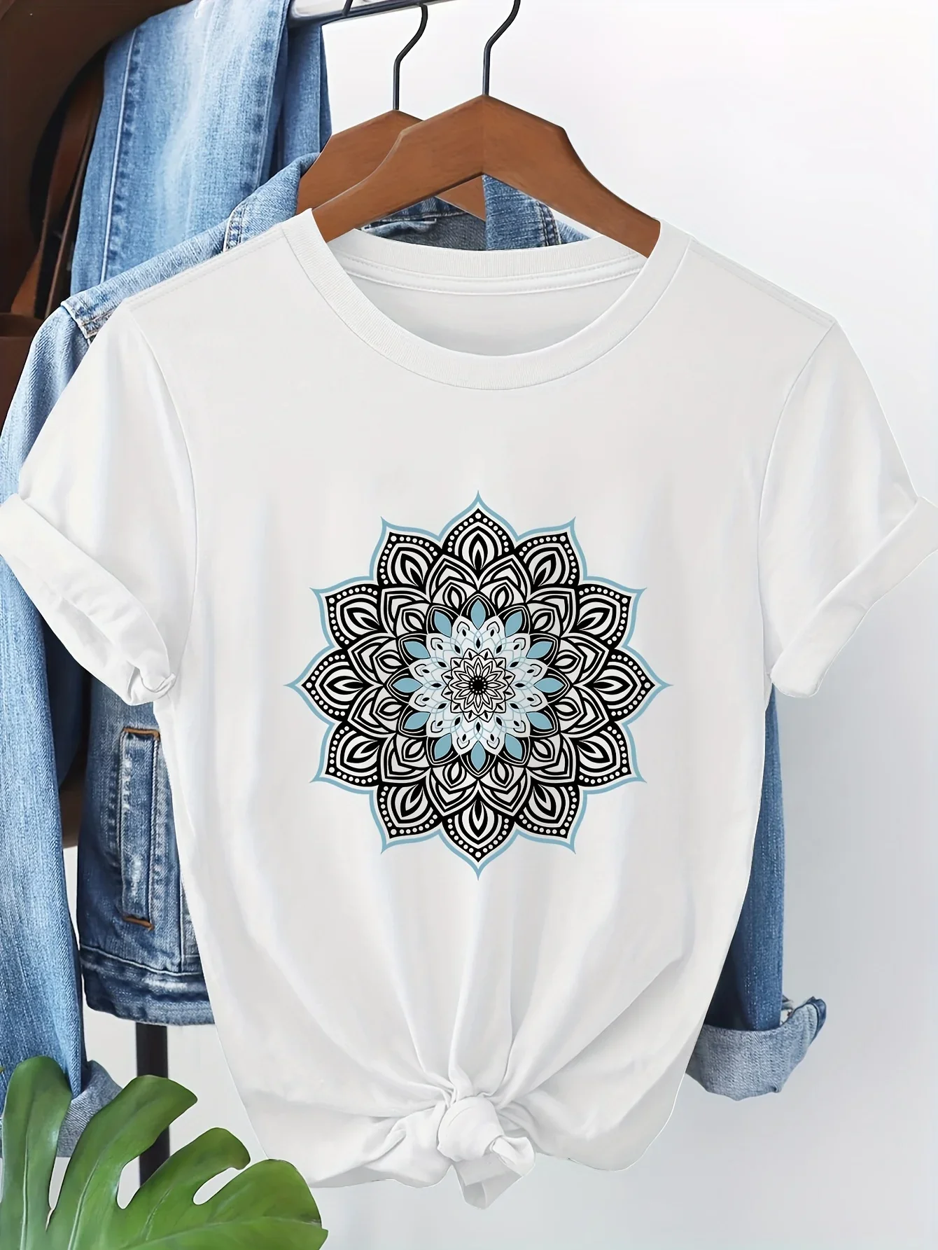 AWomen's Floral Mandala Print Short Sleeve T-Shirt Casual Round Neck Top with Teal  Black Artwork Urban Style Printed T-Shirt