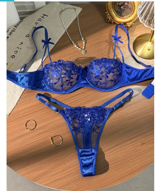 Valentine's Eve Light  Danube Group Ladies Sexy Lingerie Bra Women's Suit - the Temptation of a Seductive Night