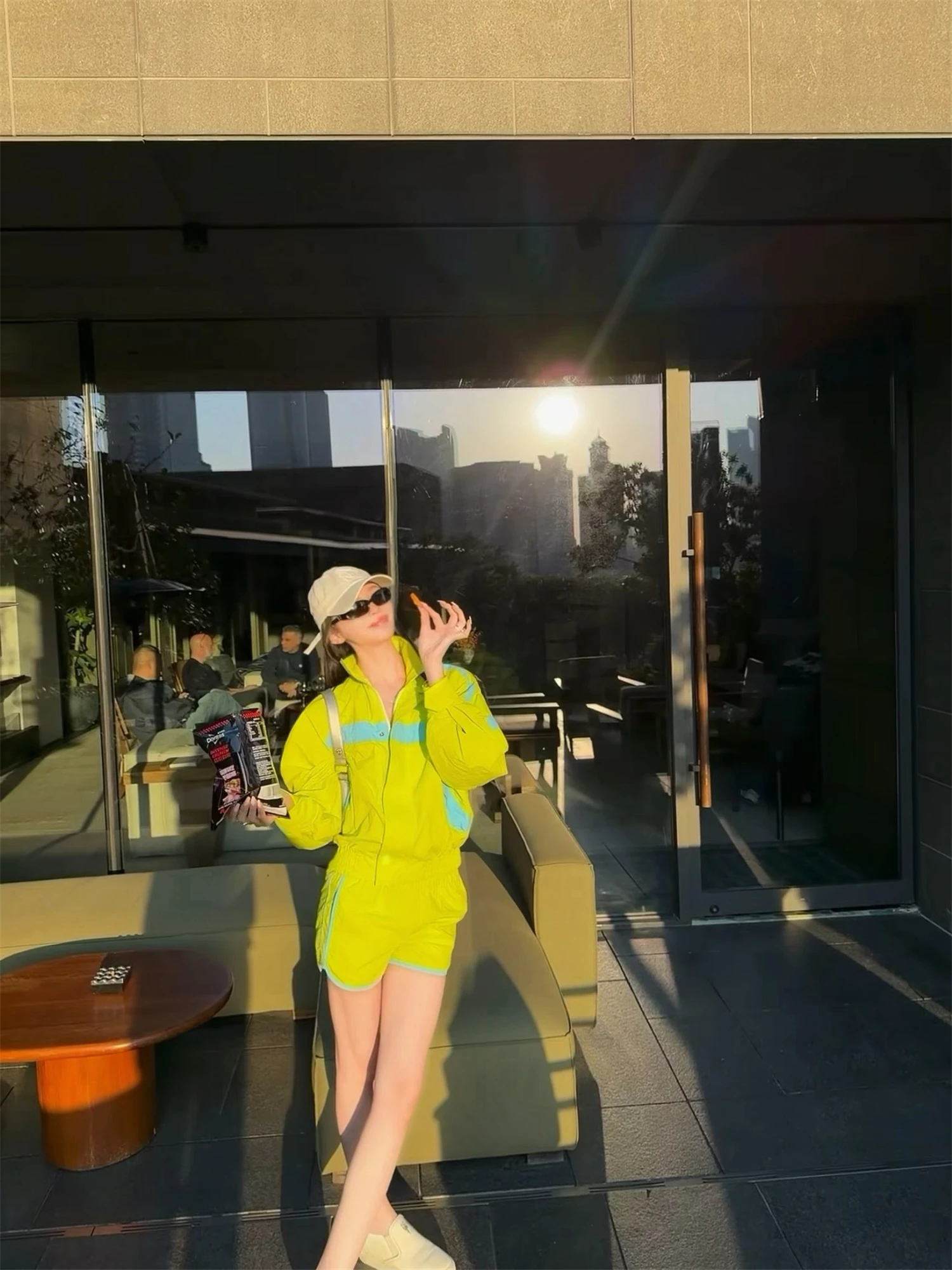 

Nothing Nine Dual Color Jacket Shorts Set Lightweight Anti-Wrinkle V-Neck Button-Up Loose Fit Fashionable Sportswear