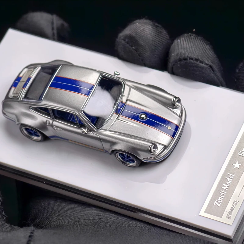 NEW Zincit 1:64 Porsche Singer Coupe in California Silver Die-Cast Car Model Gifts for Boys for the Holidays In stock