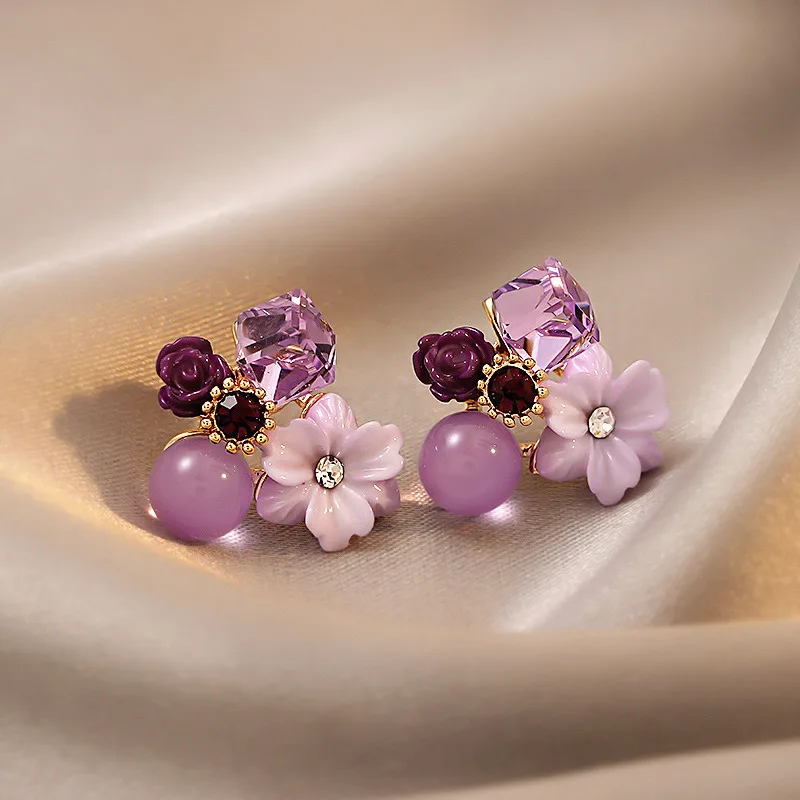 2023 New Korean Fashion Purple Crystal Beads Flower Stud Earrings Premium Sense Sweet Earrings for Women 2 Rupee Item