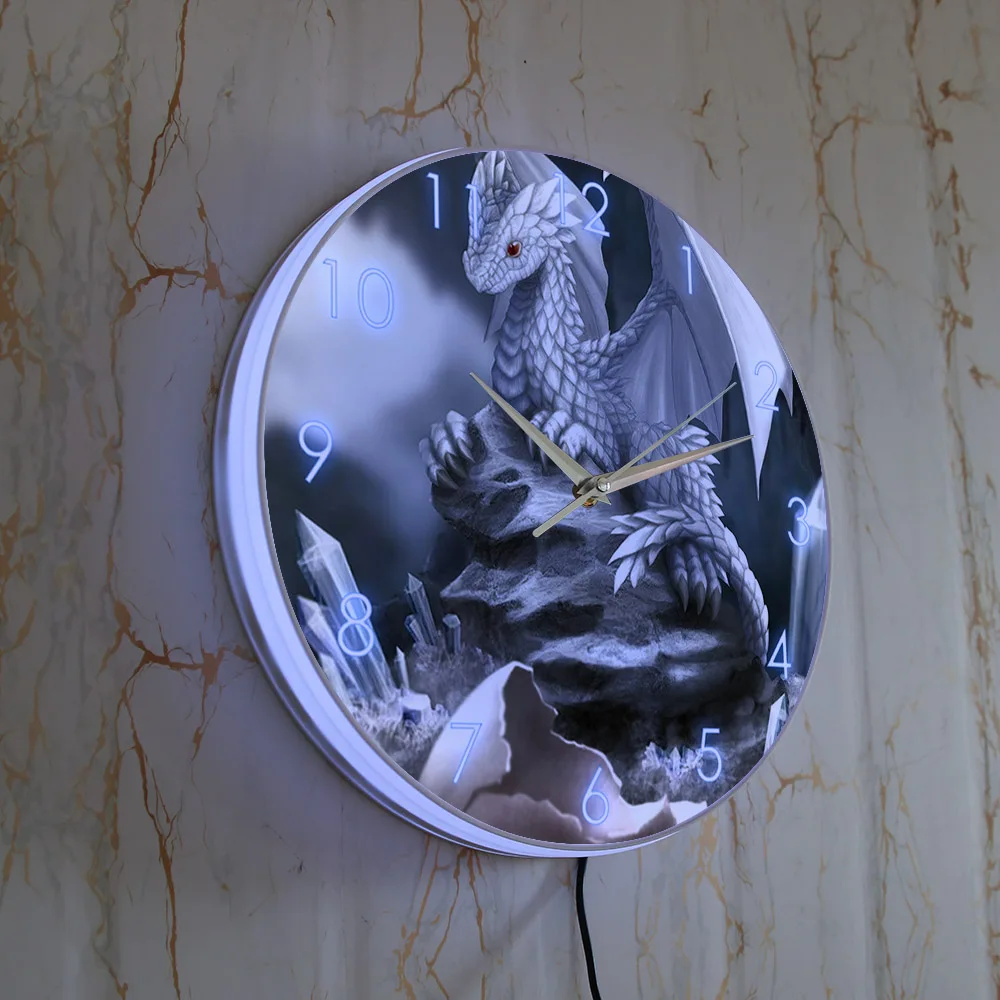 Imagem -02 - Bebê Gelo Dragão Relógio de Parede Brilho no Escuro para o Quarto Masmorra Mestre Fantasia Decoração para Casa Incubação Ovo Dragão Led Nightlight Relógio