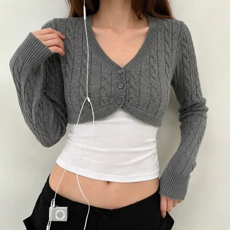 Vintage College Style V-neck Three Button Short Cardigan Temperament Casual Long Sleeve Fried Dough Twists Shape Knitting Coats