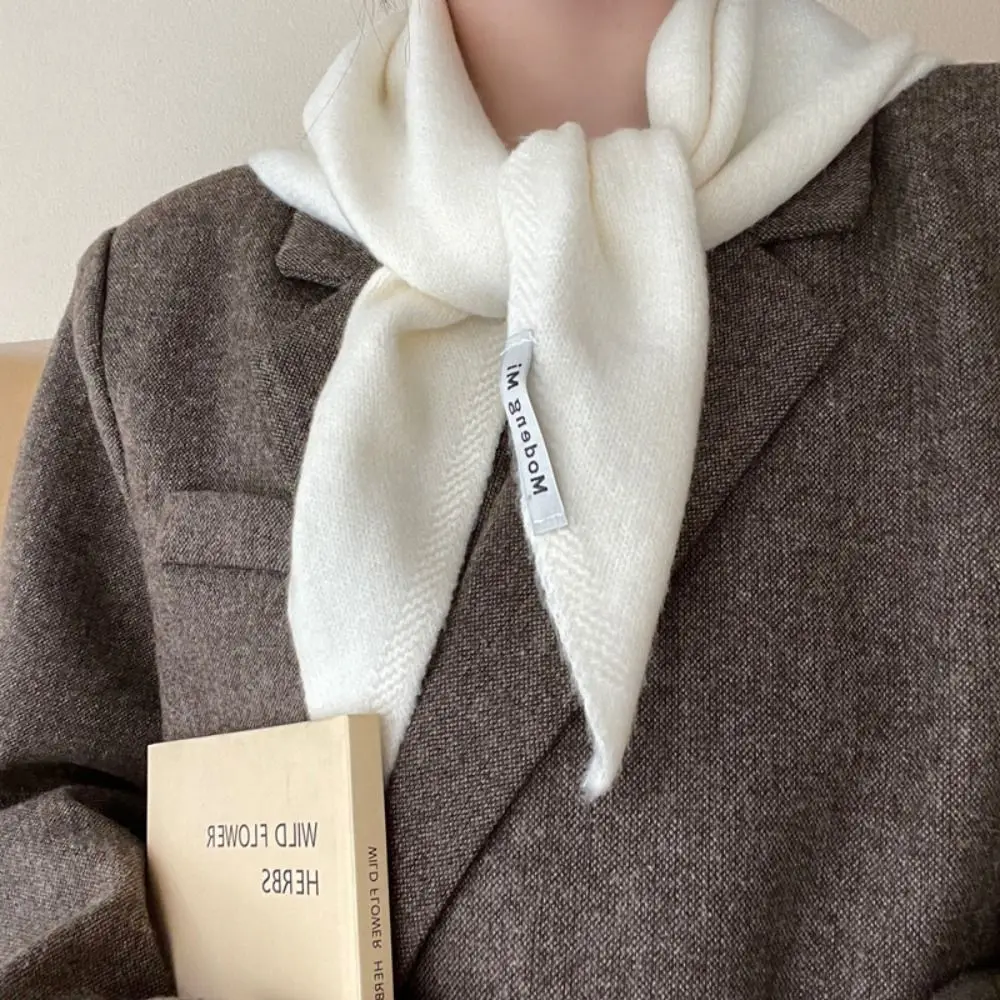 Breathable Solid Color Triangular Short Shawl Warm Cashmere-like Knitted Scarf False Collar Wool Blend Scarf Winter