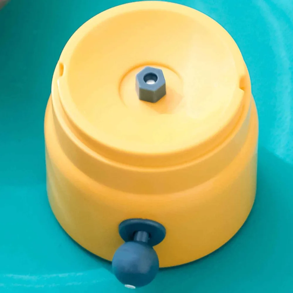 ABS PC Silicone Manual Egg Shaker Yellow Pink Compact Design Egg White and Yolk Mixer 10 Second Mixing Portable Egg Spinner