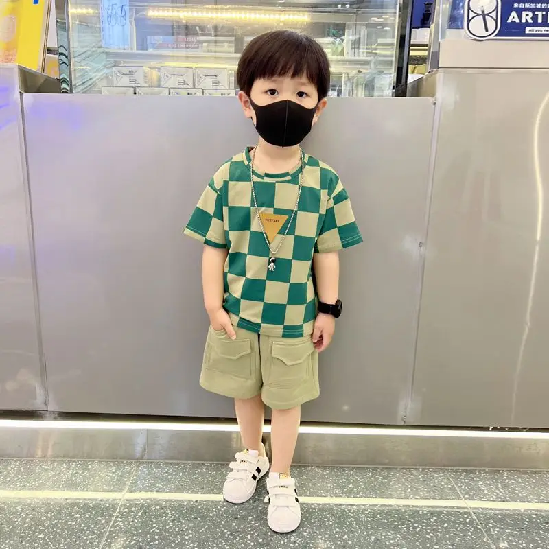 

Boys Summer Short Sleeve Set 2023 New Children's Checkered T-shirt Shorts 2PCS Boys' Handsome Two Piece Set