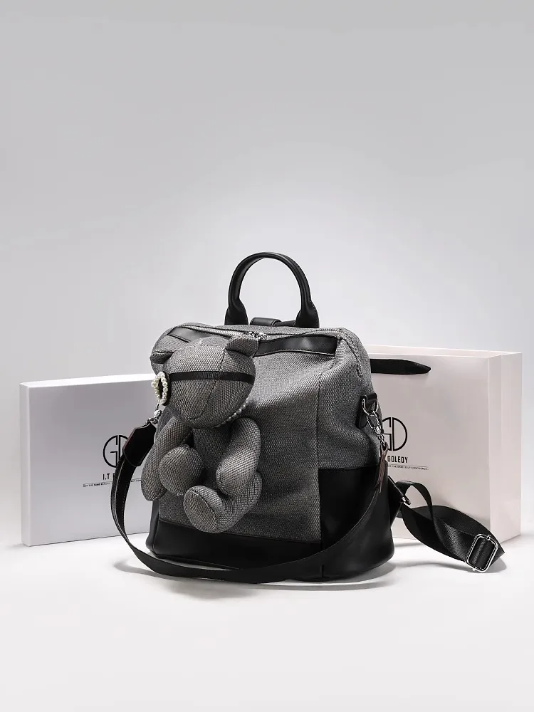 

Retro and Luxury Backpack with Charming Commuting Canvas and Bear Women's Stylish and Versatile Travel Backpack for Shopping