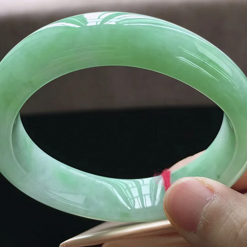 Factory Wholesale Myanmar Natural Emerald a Goods Old Floating Green Imperial Concubine Jade Bracelet