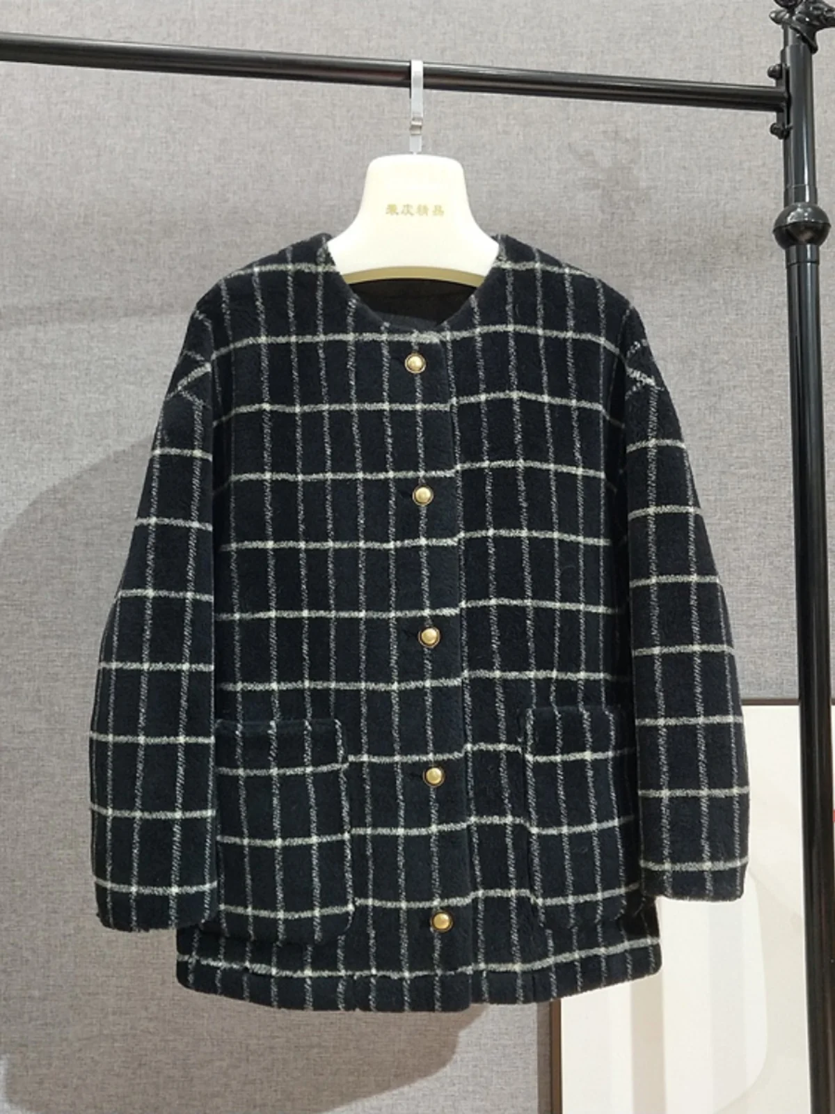 

[Special price]Short round neck plaid buckle lamb fur coat for women