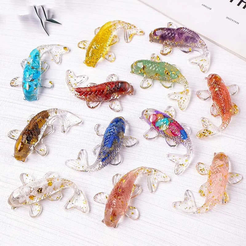 Natural crystal gravel stone drop rubber koi keychain crystal small goldfish keychain car bag keychain pendant