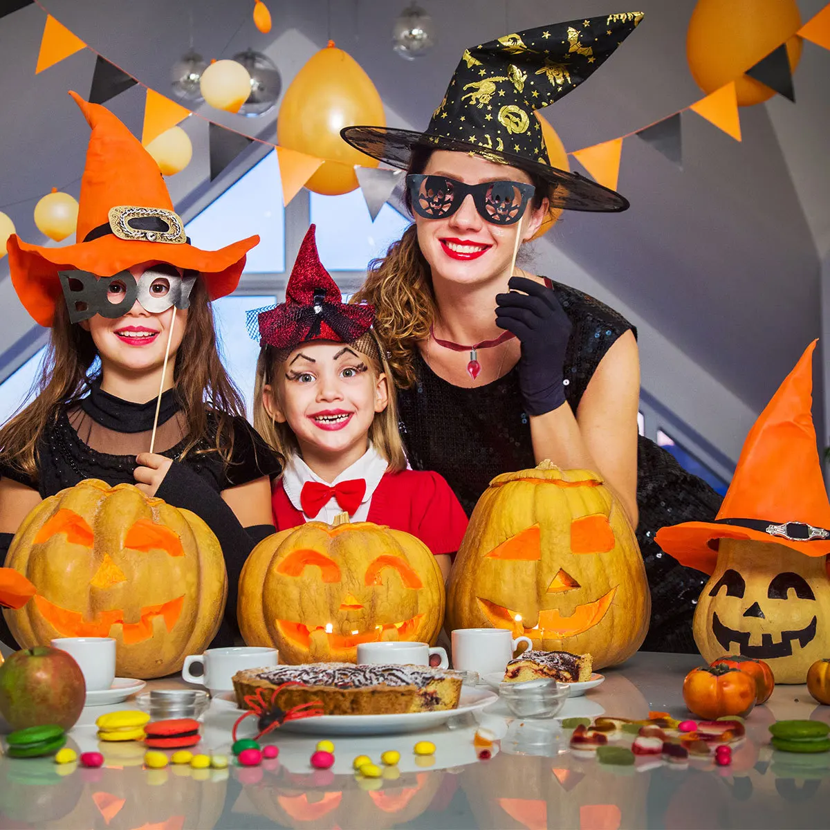 

Gothic Blood Bottle Necklace Adjustable Halloween Neck Jewelry Xmas Party Accessory for Women Gift Necklace