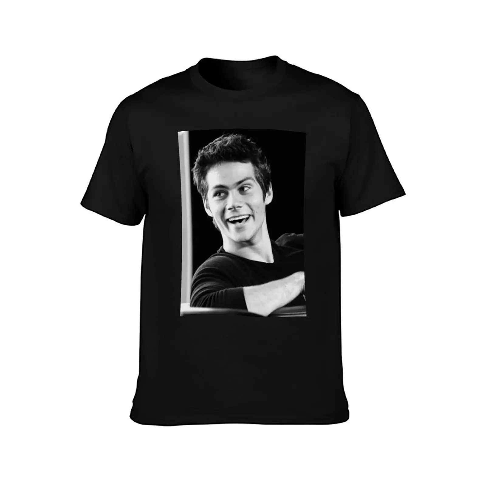 dylan obrien T-Shirt man t shirt cotton T-Shirt