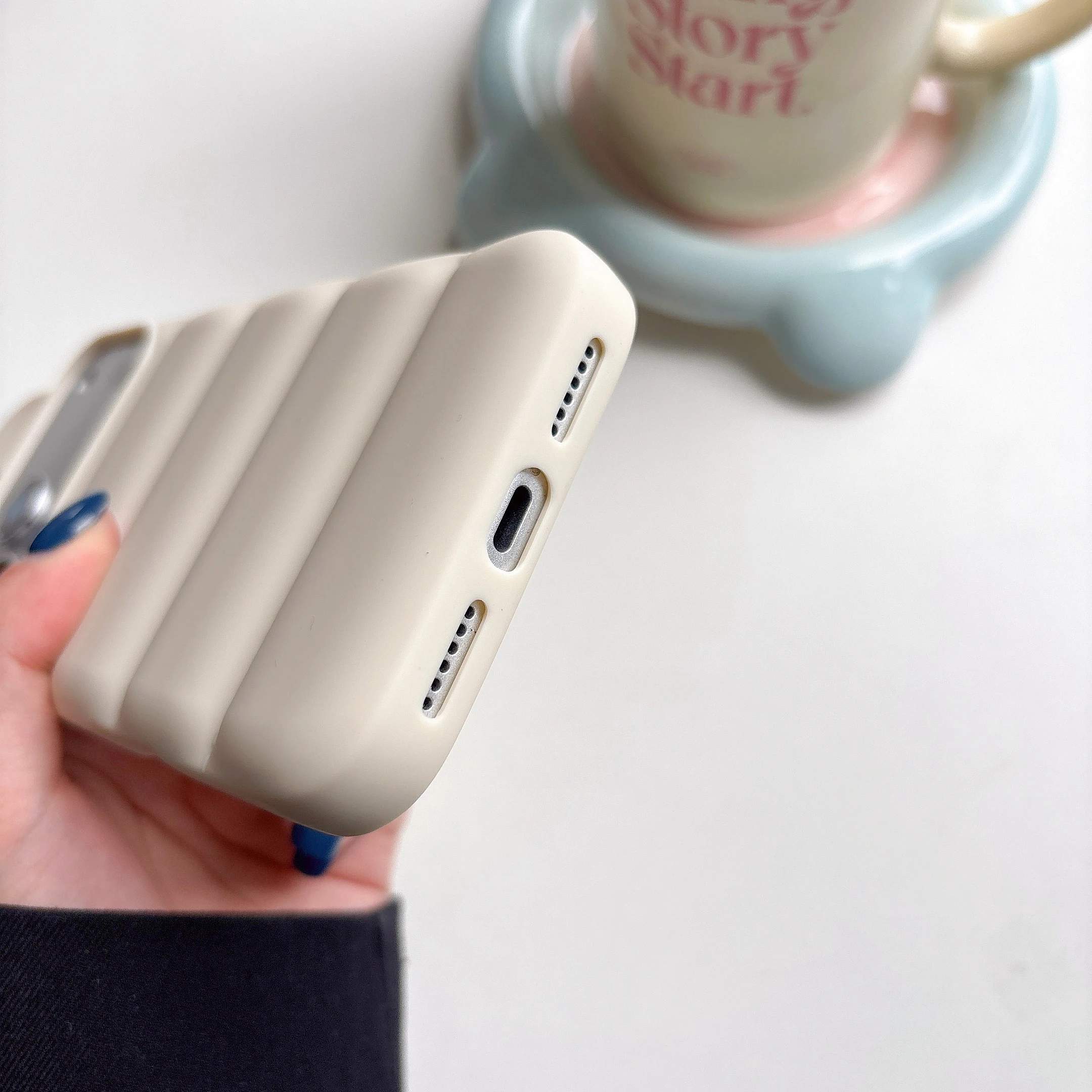 Niedliche Originelle Hasenohren 3D-Hülle für iPhone 17 16 15 Handyhülle 17 16 15 Pro MAX Weiche Stoßfeste Rückseite Schutzhülle – Detail 3