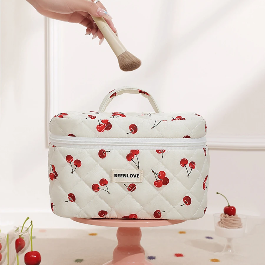 Bolsa de cosméticos con estampado de cereza para mujer, organizador de algodón acolchado, bolsa de viaje de algodón con flores y cremallera, bolsa de aseo portátil