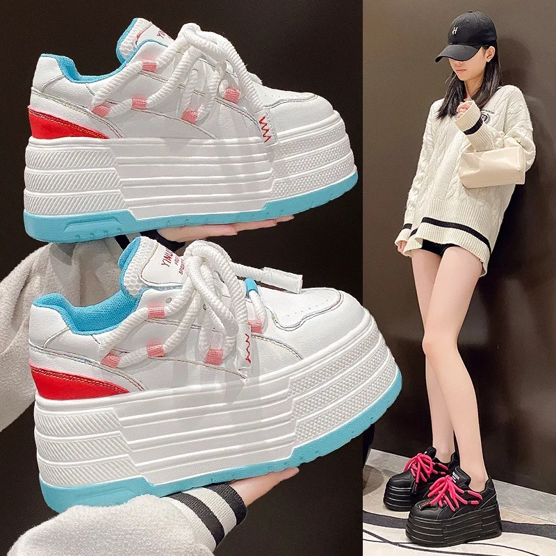 

Women's Autumn White Sneakers with Hidden Height Increase 2025 Hot New Thick-Soled Platform Sneakers for Petite Women