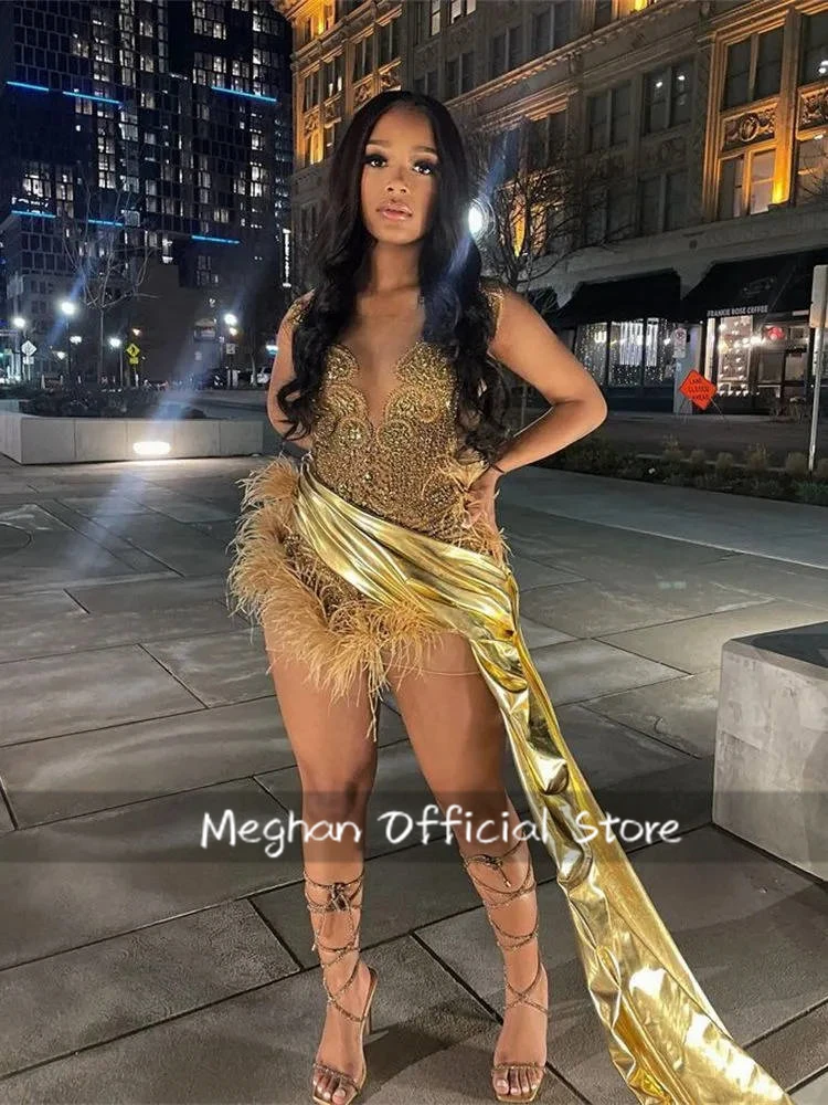 Gold Short Prom Dress Black Girl Bead Crystal 2024 Birthday Luxury Dress Feather Mini Cocktail Homecoming With Train Customized