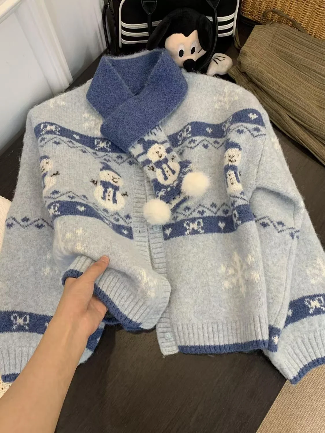 Winter New Retro Knitted Sweater Christmas Snowman Pattern Embroidered Cardigan Women Cute Soft Scarf Casual Loose Blue Sweater