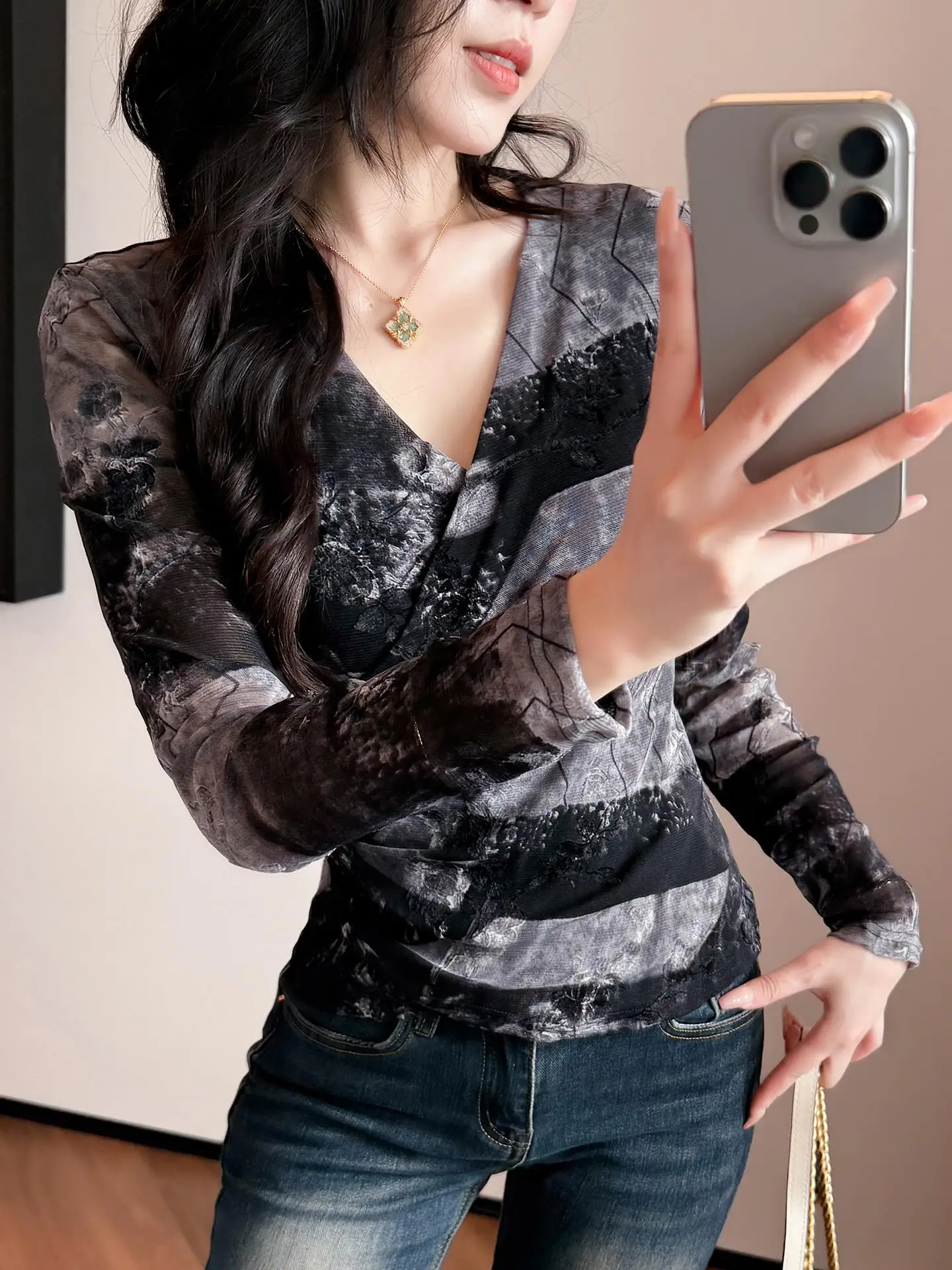 

Сексуальная женская футболка с v-образным вырезом и принтом тай-дай, основа для похудения, осень-зима, цветной цветочный узор