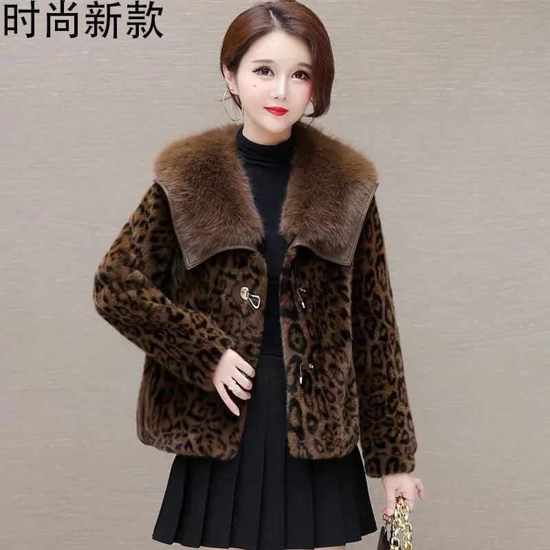 High-End Nertsenbont 2026 Nieuwe Korte Dikker Trendy Eendelig Luipaardprint Mode Nepbontjas Vrouwelijke Luipaardprint Jas