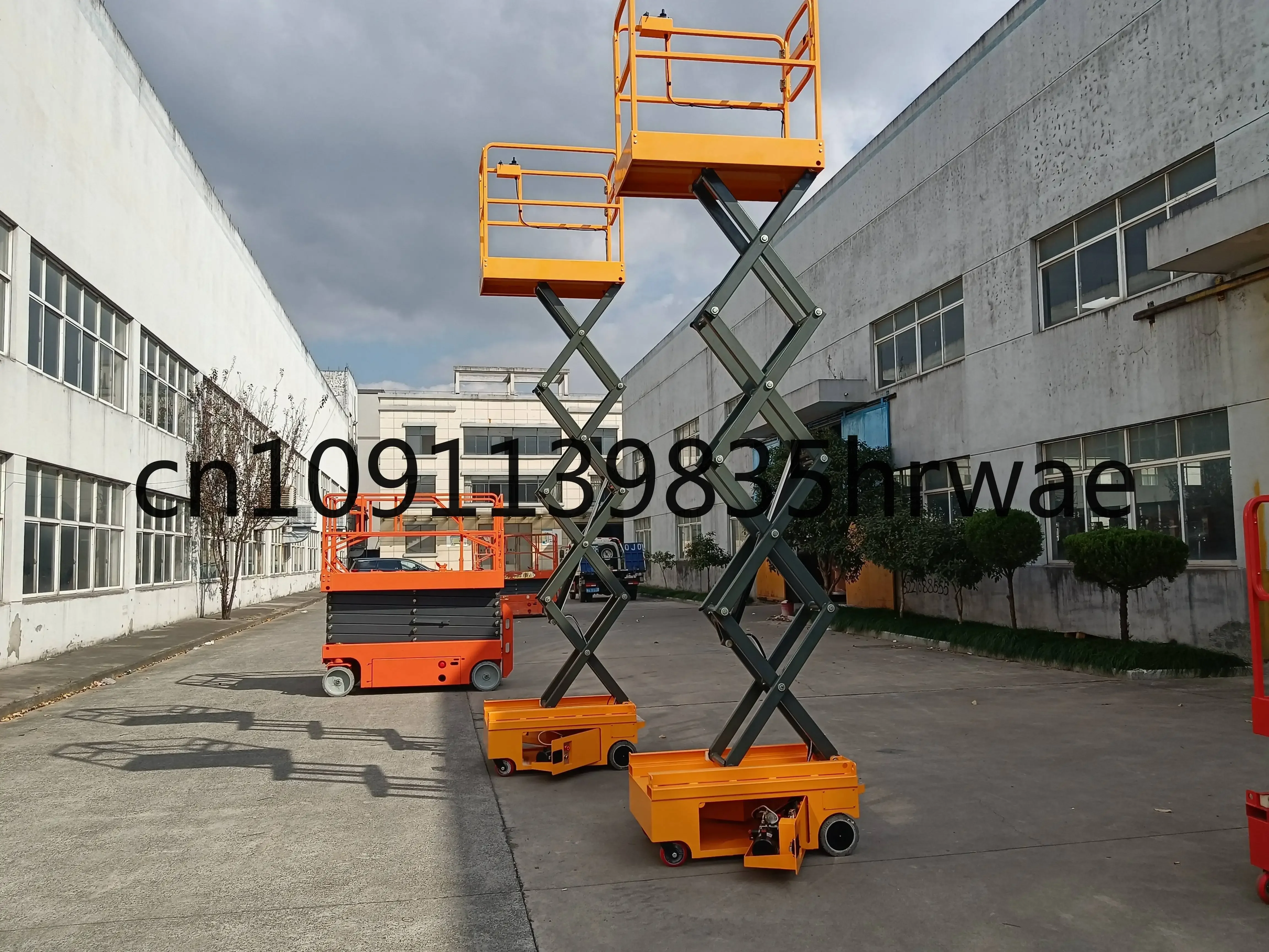 Everlift Brand Battery Drive Mobile  4M 5M 300KG Self Propelled Scissor Lift Electric Working Platform