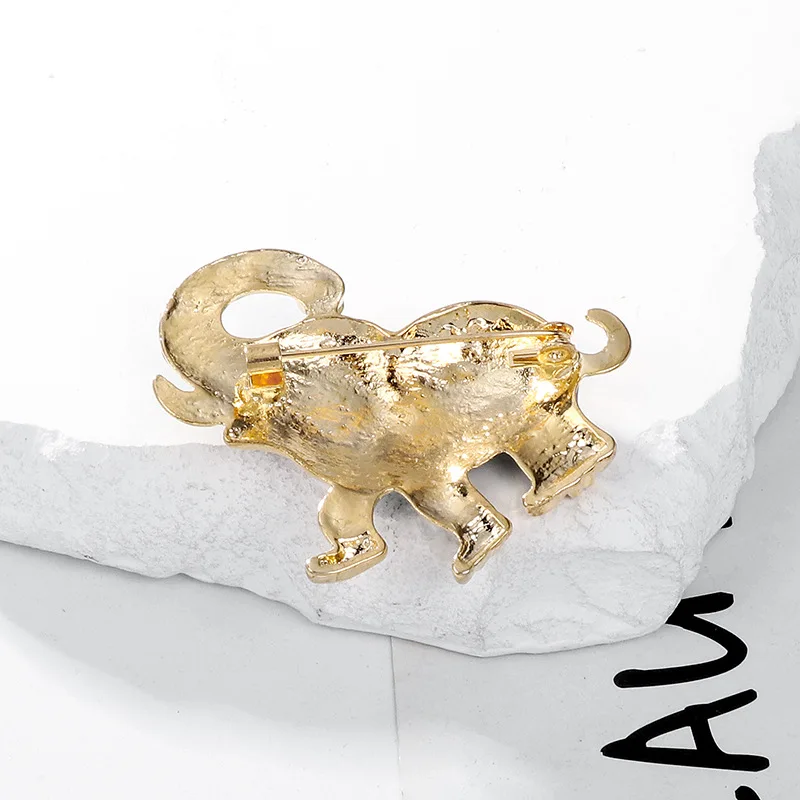Hot Selling Ethnic Style Elephant Brooch Women\'s Unisex Brooch Girl Accessories Pin Gift Wholesale