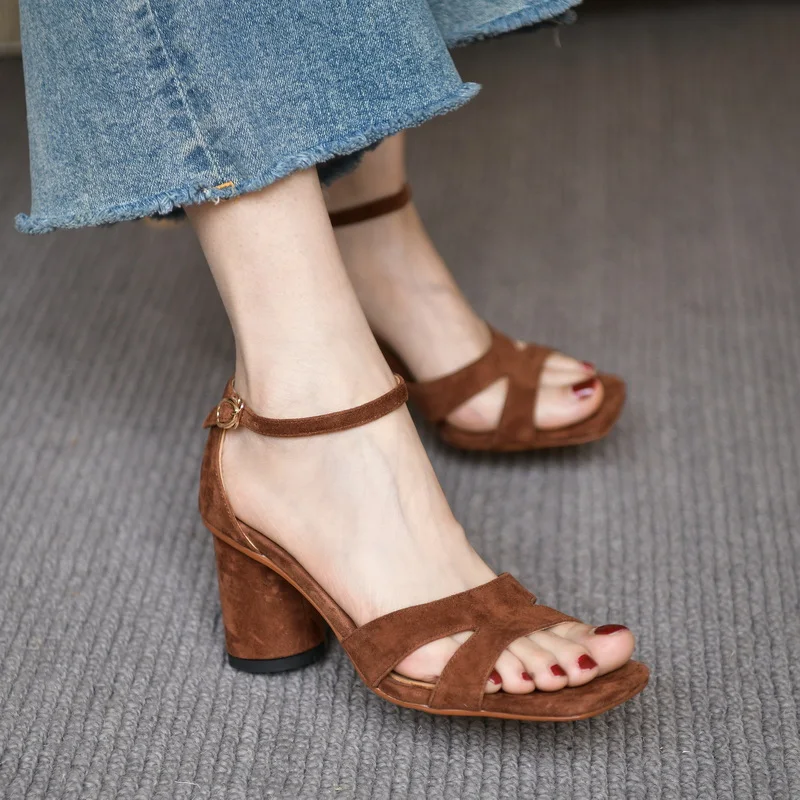 Cover High Heel 7 CM Summer Sandals  Open Toe Retro Shoes Women Sheepsuede Buckles One Strap Sandals French Style Women Shoes