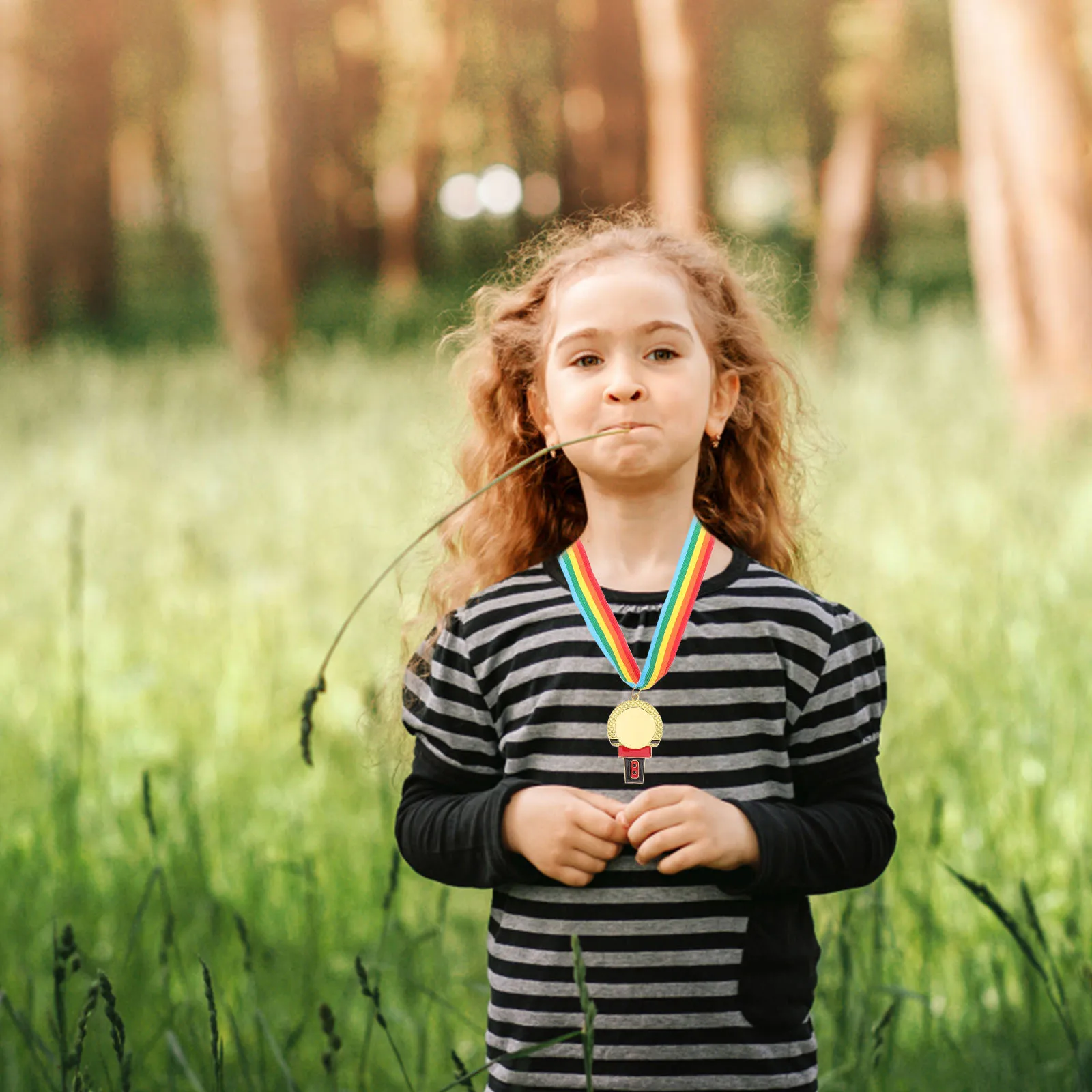 

Kids With Lanyard Award Medal For Singing Contest Children Sports Medals Party Prop Hanging Decorative Medal Zinc Alloy Pendant