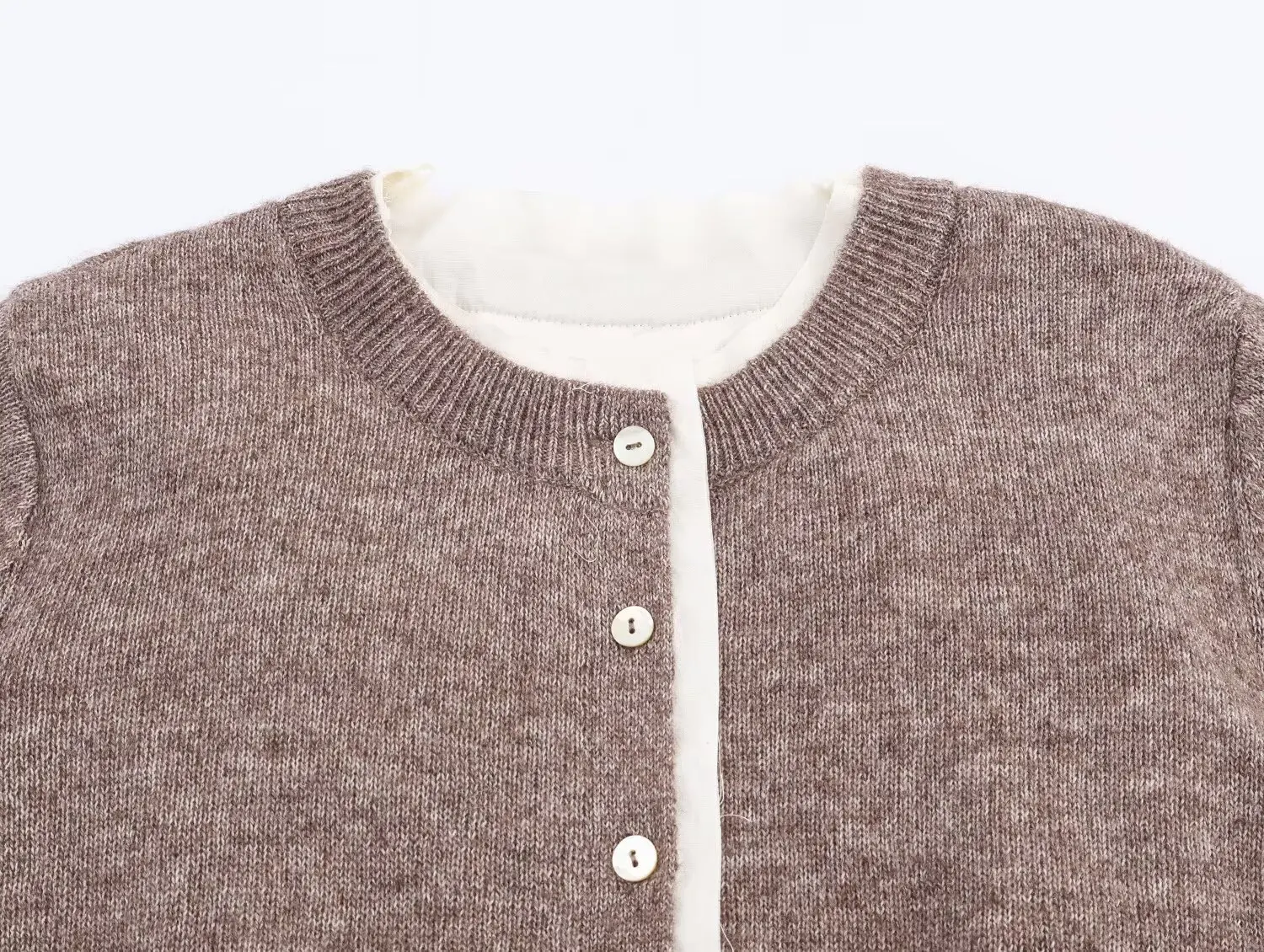 KONDALA Autumn Women Casual Cardigan O-Neck Buttons Knitted Tops 2025 Fall Winter Fashion Vintage Chic Female Elegant Cardigan