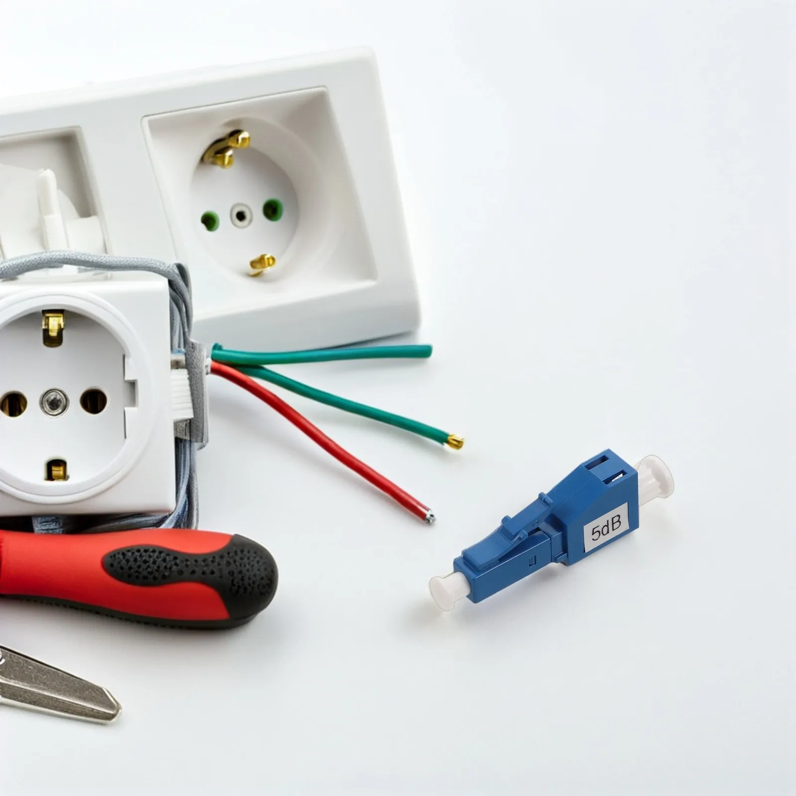 

Single Mode Fiber Optic Attenuator High Precision Stable Network Communication Data Centers Telecom Projects Fiber Adapter