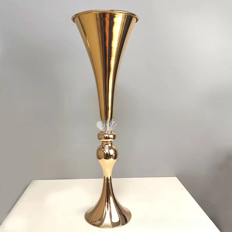 

Металлическая ваза для цветов из кованого железа, золотистая, для свадебного декора, настольная, в европейском стиле, для дома и вечеринок, Road Guide Short Sleeve T-...