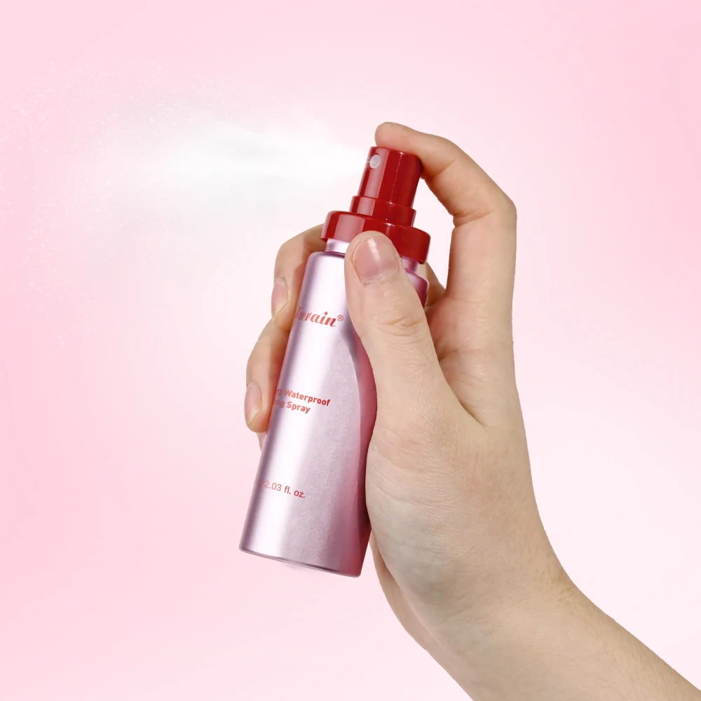 สเปรย์แต่งหน้ากันน้ำ แมตต์ ฟินิช ควบคุมความมัน ไม่เหนียวเหนอะหนะ ติดทนนาน ป้องกันรอยเปื้อน สำหรับทุกสภาพผิว