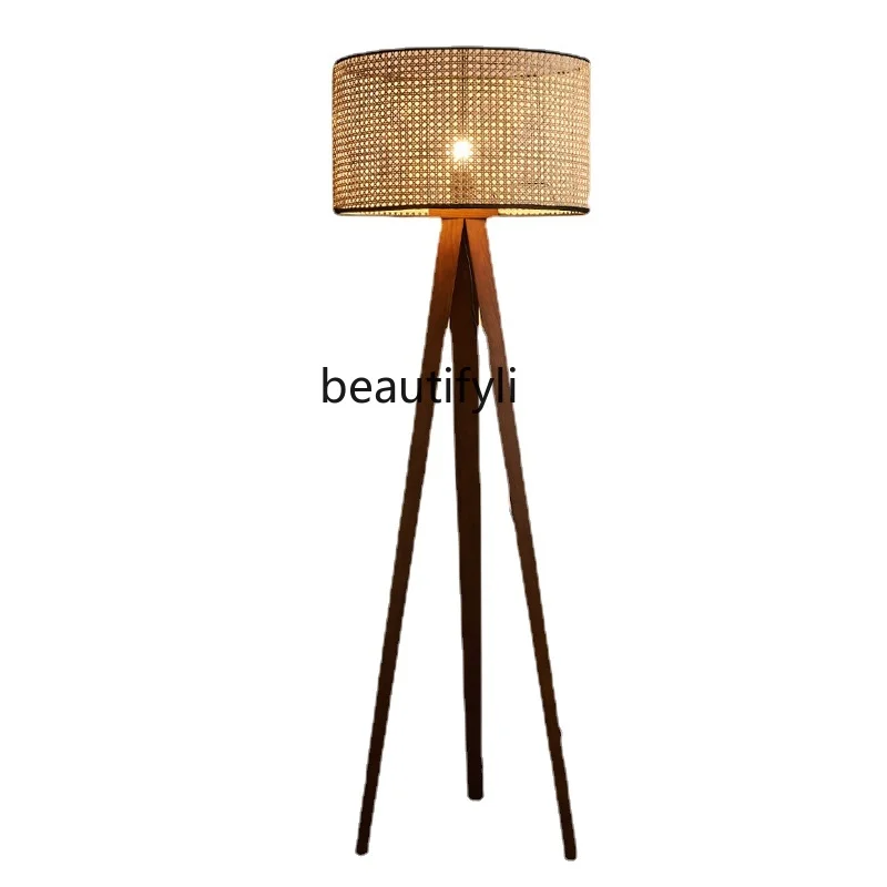 Japanese Retro B & B Nordic Log Style Creative Personalized Bedroom Living Room Study Floor Handmade Bamboo Lamps