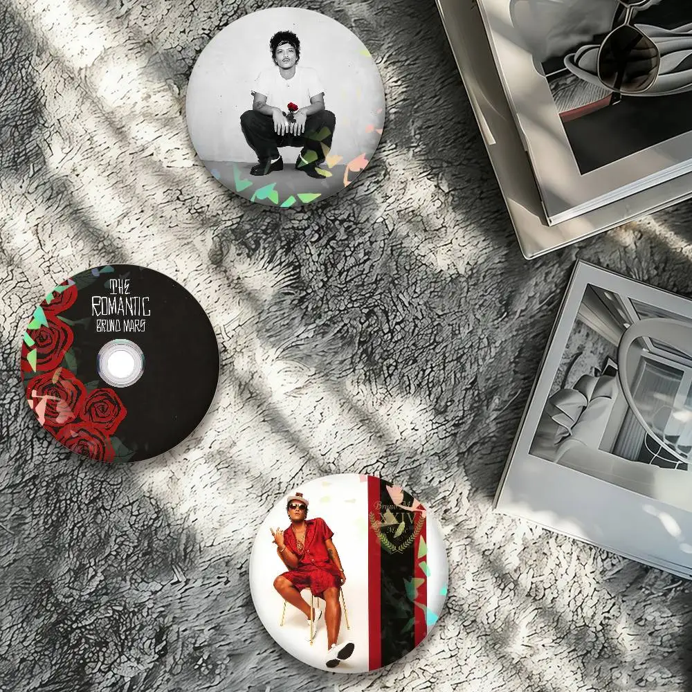 Singer Bruno mars The Romantic Laser Badge Creative Pins Brooch for Bag Clothes Hat Decor Gifts Fans Collect