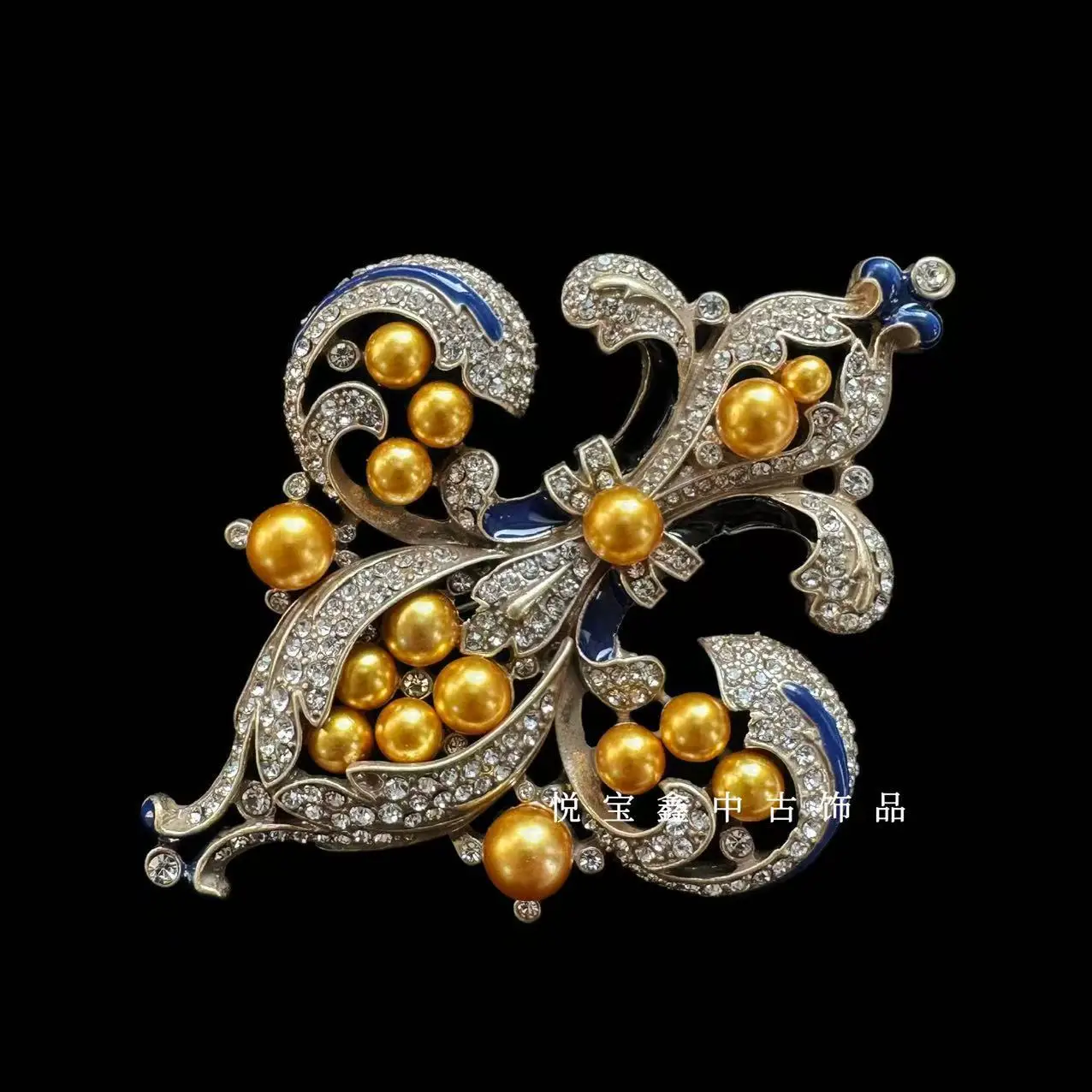 Jewelry Hollow Floral Brooch with Colorful Diamonds, Cross Pendant Necklace, Simple Vintage Versatile French Style