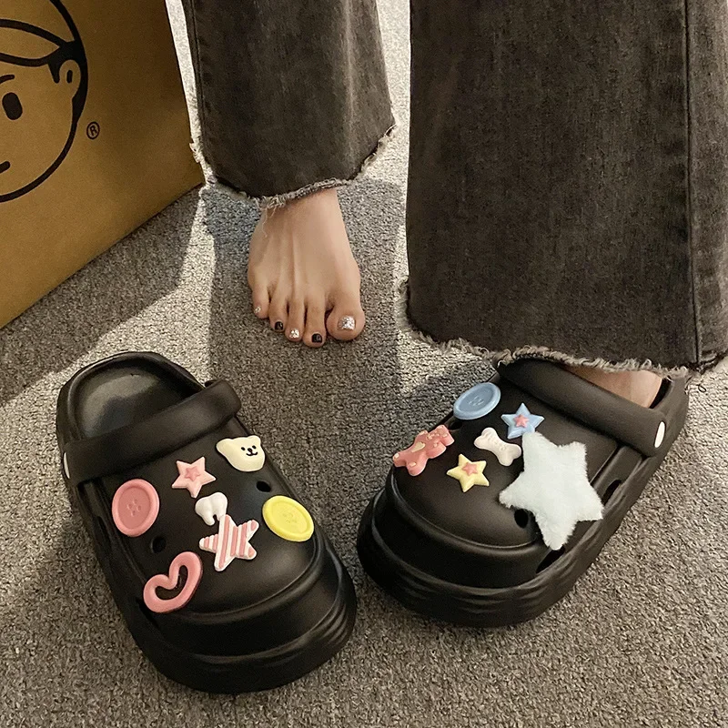 

New cartoon thick bottom cave shoes DIY accessories hole slippers EVA non-slip slippers outdoor soft bottom beach garden shoes