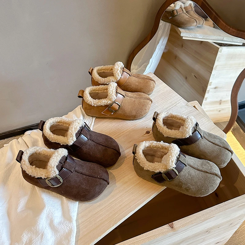 

2025 зимняя новая детская повседневная обувь для девочек, модная нескользящая универсальная теплая уличная обувь в корейском стиле с мягкой подошвой
