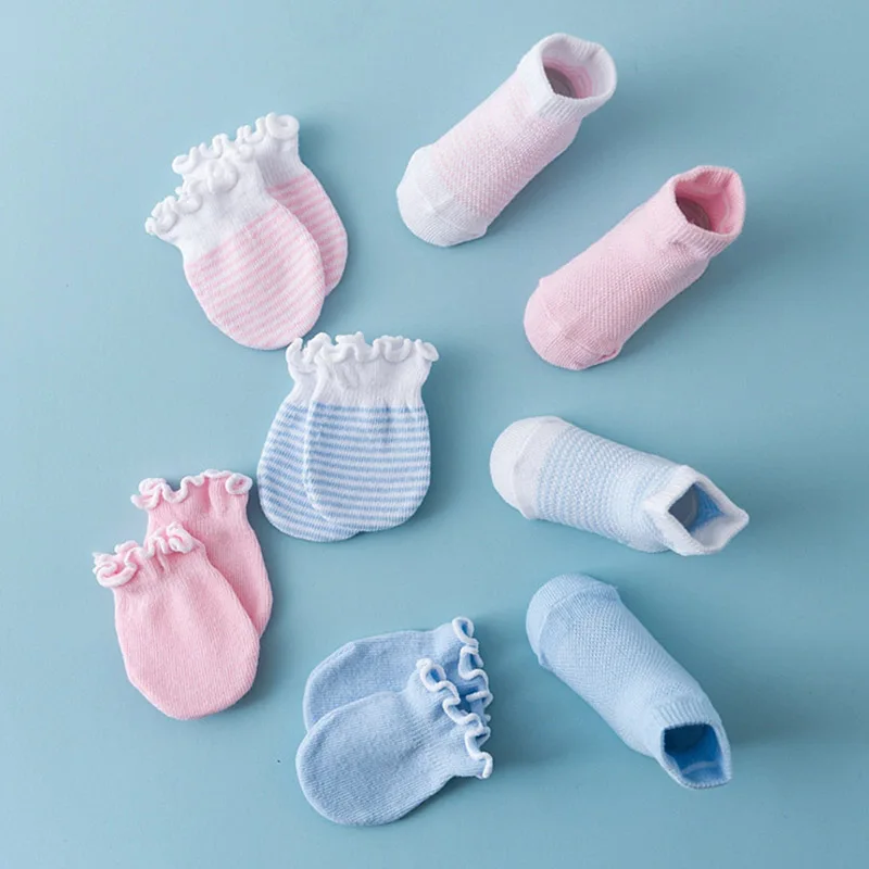 Lot de 4 paires de chaussettes et gants anti-rayures pour bébé et enfant, mitaines respirantes et élastiques de protection du visage, cadeau de