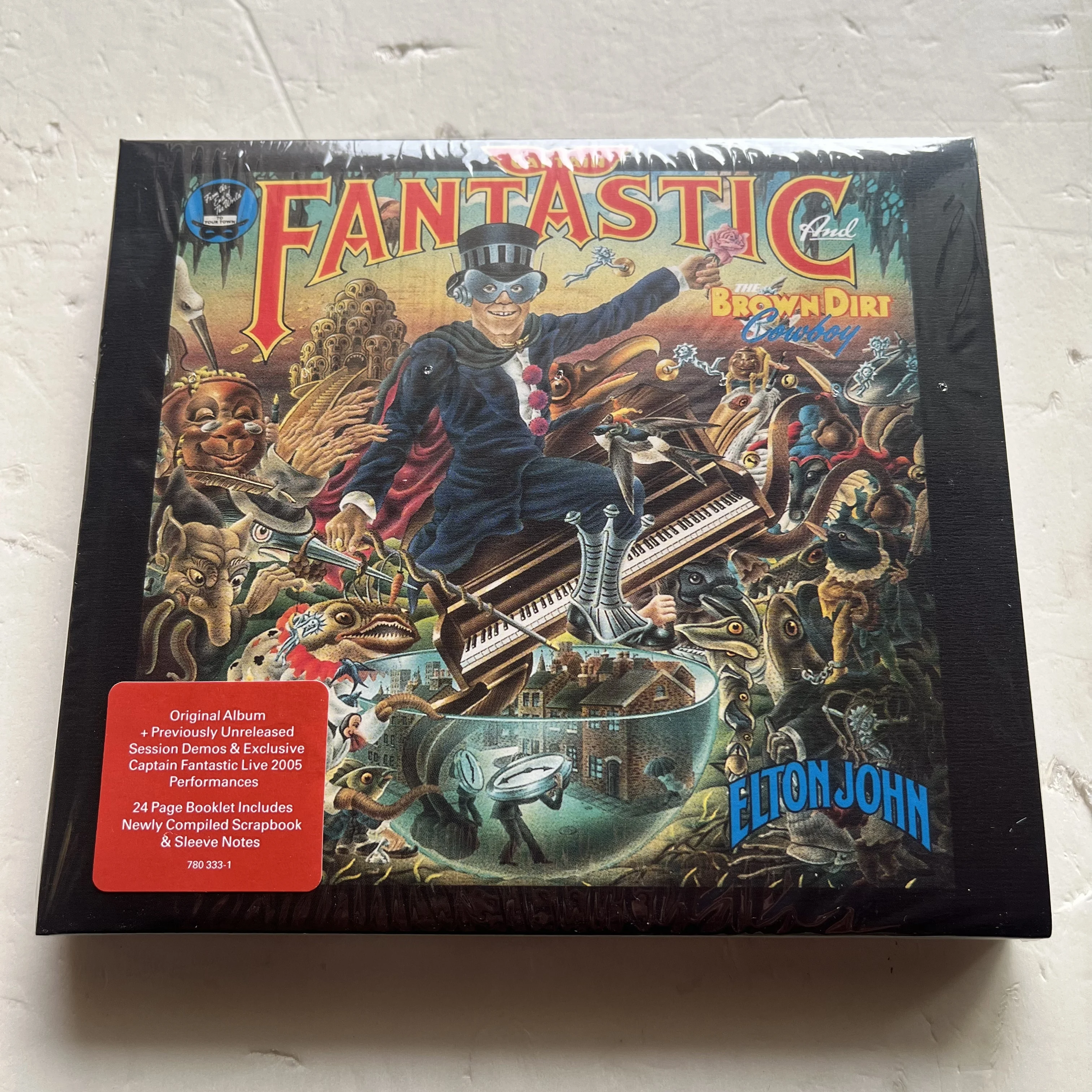 

Pop Elton John Music CD Captain Fantastic and the Brown Dirt Cowboy Album 2pcs Music Record Cosplay Walkman Car Soundtracks Box