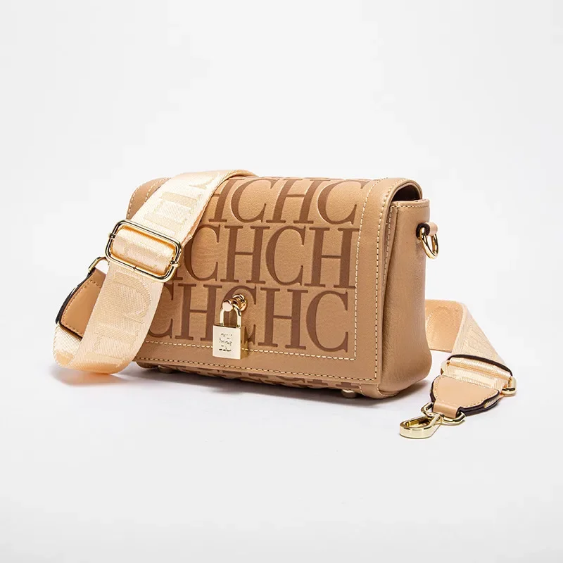Fashion Design Model Metal Accessories Buckle Women's Shoulder Bag Luxury Brand 2025 New Fashion Solid Colour Printed Head Bag image 4