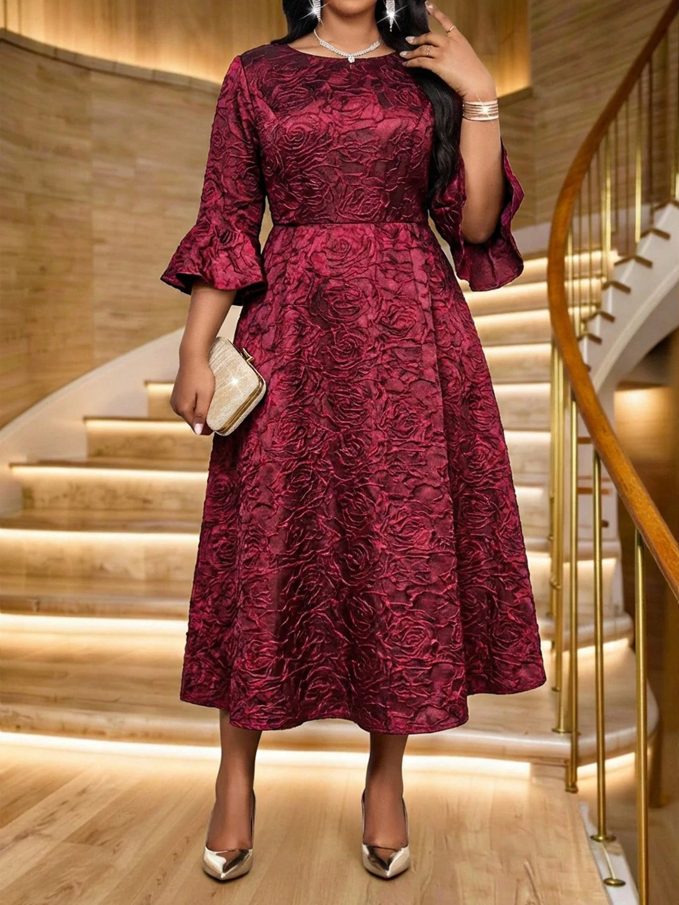 Elegante Vestido Midi Rojo Intenso con Mangas con Volantes para Fiesta o Boda