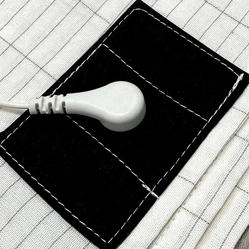 Soft and Conductive Grounding Sheet 95% Cotton and 5% Silver Fiber Composition Improve Sleep Easy to Use 193X203CM/70X200CM