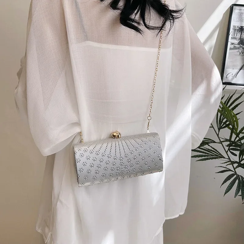 New Trendy Rhinestone Inlay Small Evening Bags For Women Gold Color Chain Shoulder Bags Prom Banquet Party Clutch Ladies Handbag