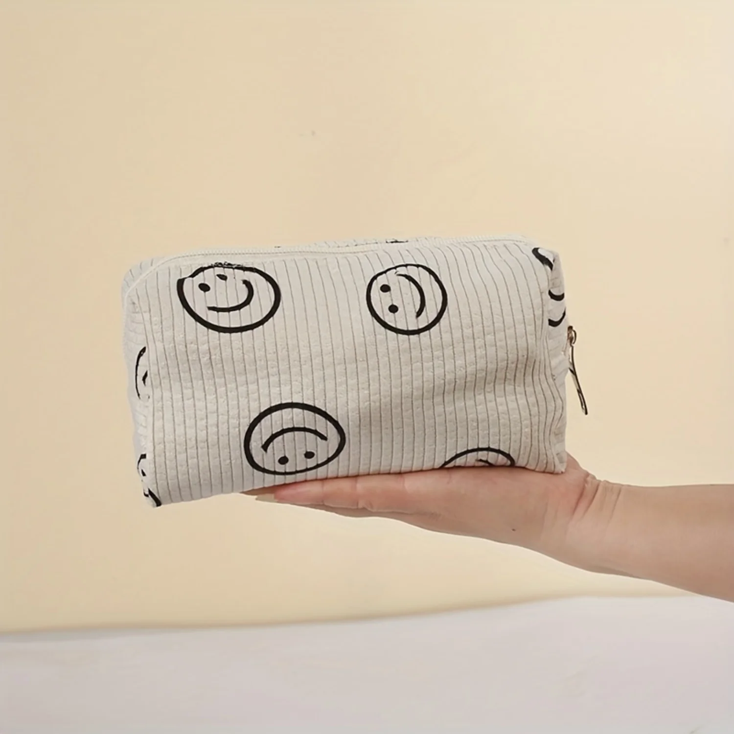 Stylish Corduroy Makeup Bag with Zipper - Perfect for Travel and Organization - Ideal for Women and Girls - Portable Beauty Orga