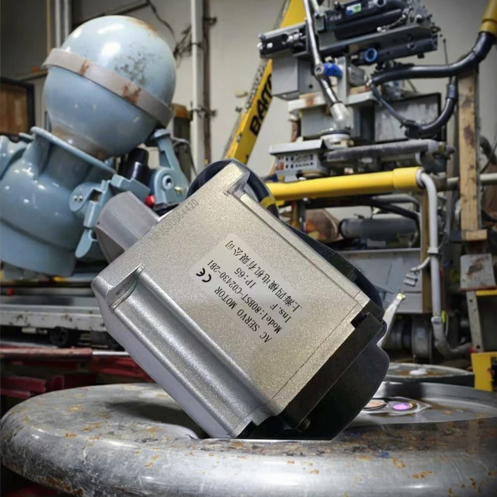 มอเตอร์เซอร์โว AC พร้อมไดรเวอร์ 220v ขนาด 80 มม. 750 วัตต์ 2.39 นิวตันเมตร จากโรงงาน Siheng Motor พร้อมเอนโค้ดเดอร์แบบ Absolute 17 บิต สำหรับเครื่อง CNC