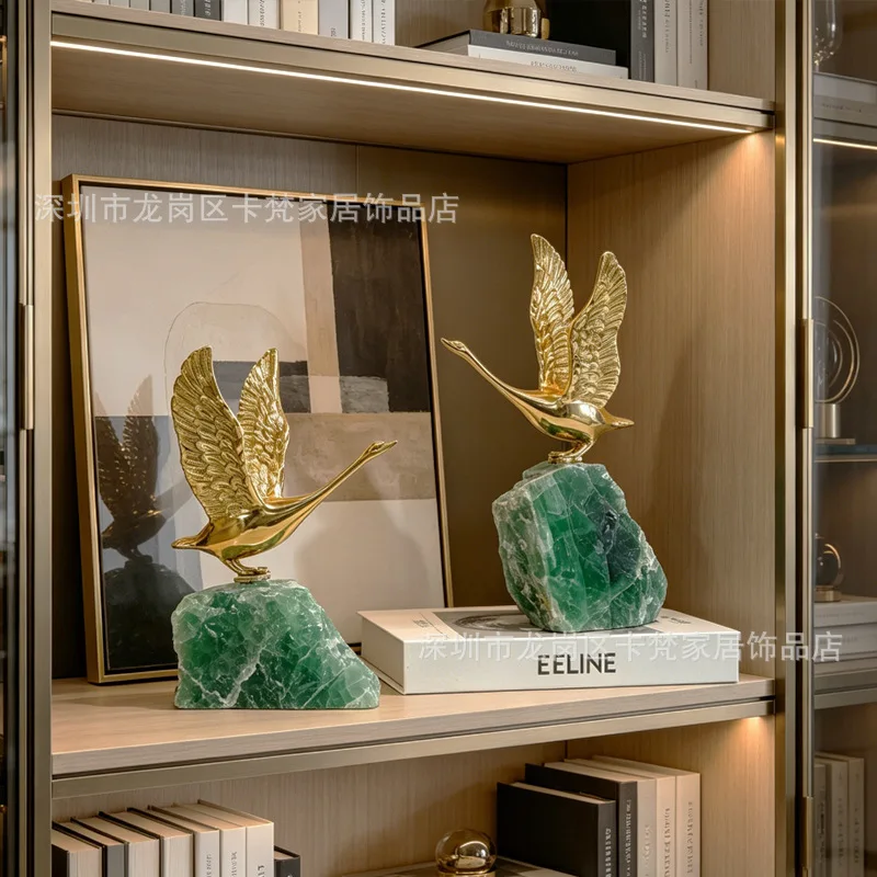 HYS Modern Light Luxury Gold Brass Swan Ornament Natural Green Fluorite Base Living Room Bookcase High-end Decorative Crafts