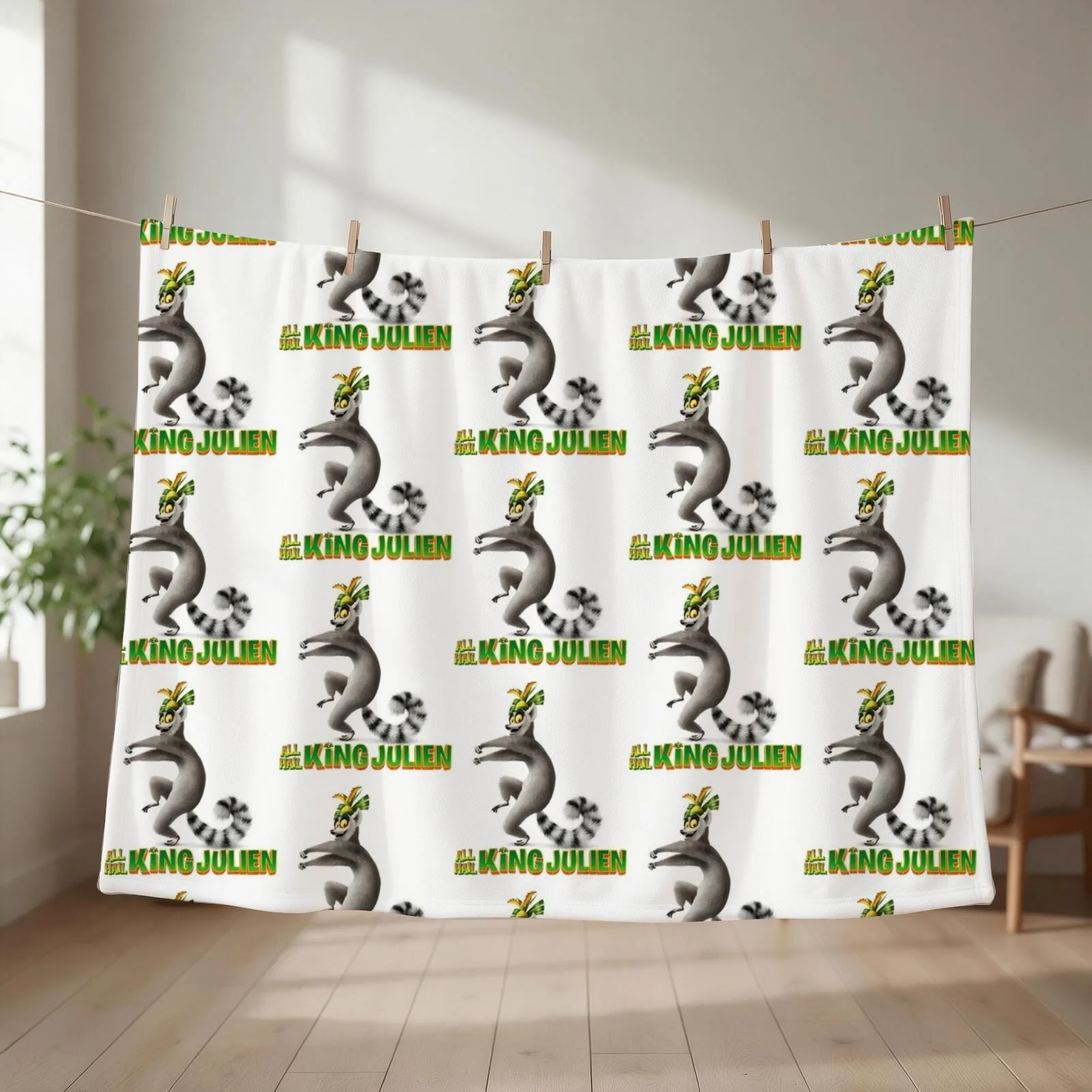 King Julien King Julien King Julien Throw Blanket couch cozy soft plush fuzzy picnic outdoor blanket