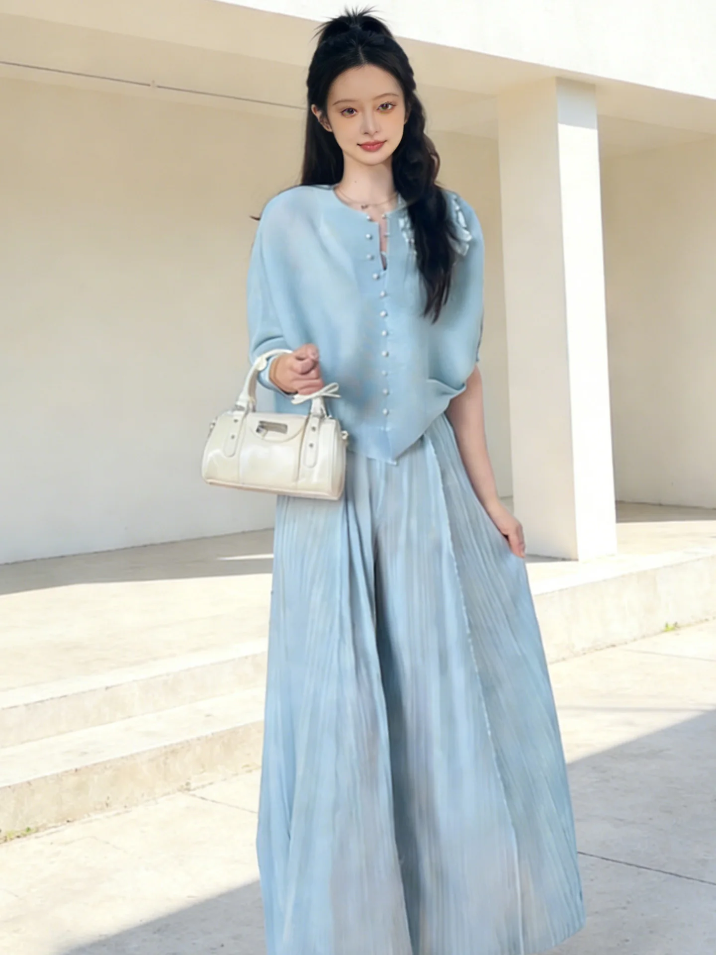 

Синий женский модный комплект с объемным цветочным декором, элегантный дизайн с плиссировкой в три сложения, на пуговицах, с завышенной талией