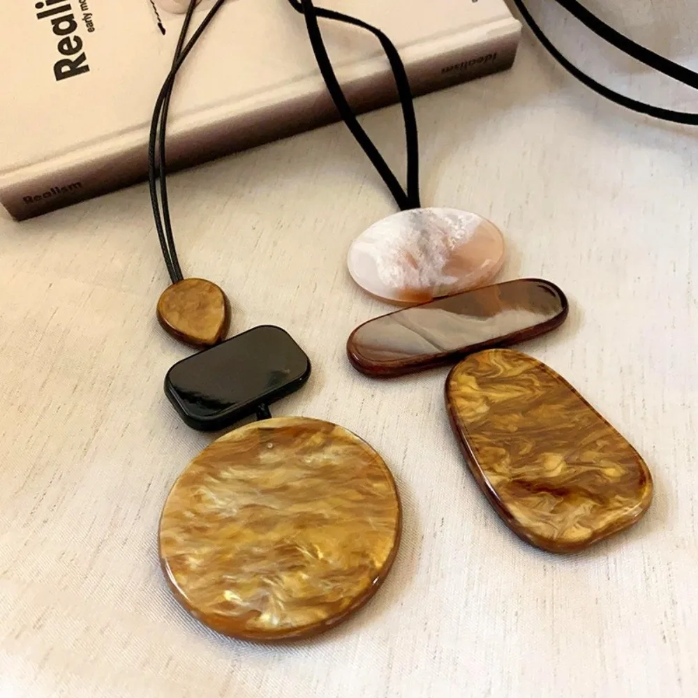Trendy Bohemia Necklace for Women Advanced Ethnic Style Neck Chain Retro Resin Sweater Chain Clothing Accessories