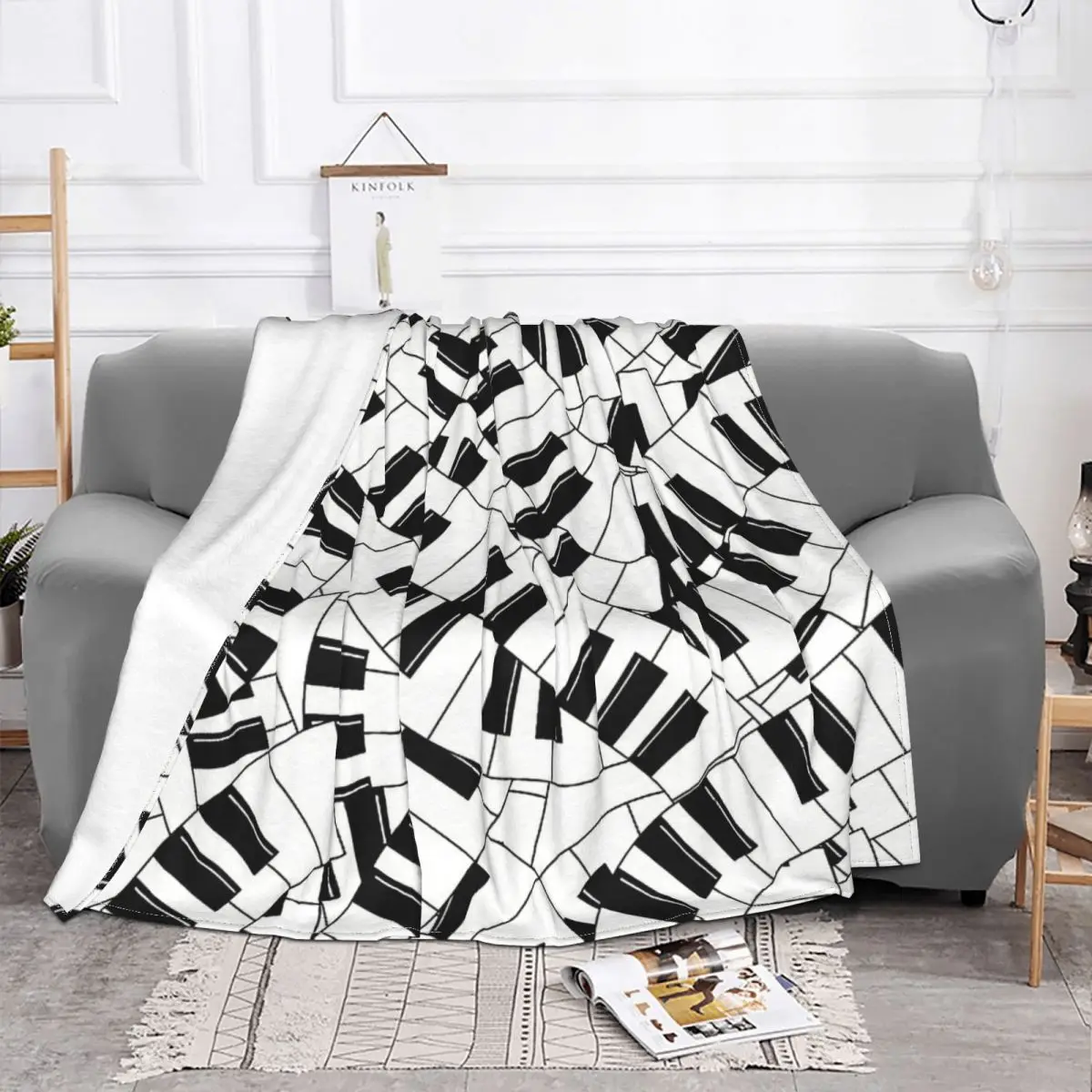 Music Notes Piano Keys Modern Art Portable Warm Throw Blankets for Bedding Travel